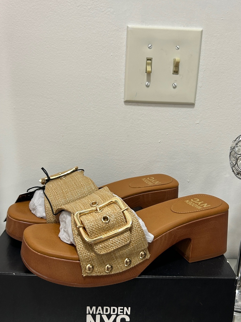 Madden NYC Women Size 7 Raffia Platform Block Heel Sandals Gold NWT